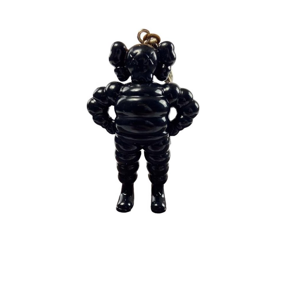 2009 Kaws Chum Keychain / Vinyl Figure